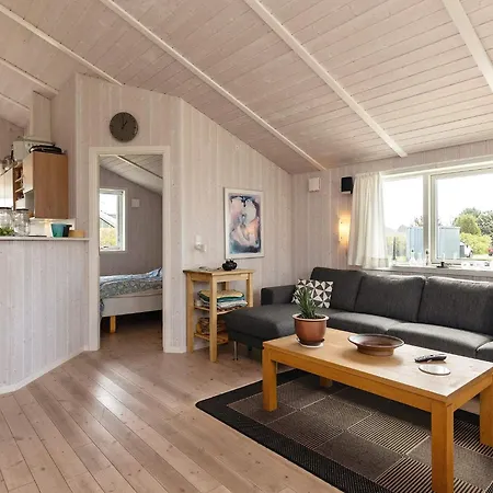 6 Person In Hadsund-by Traum * Øster Hurup